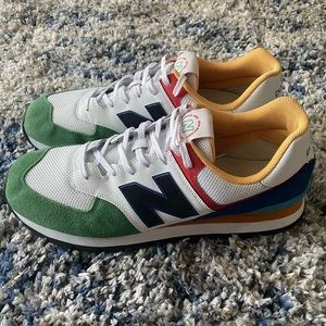 New Balance 574 Varsity in Gold, Green and White colorway. Rare size 15.
